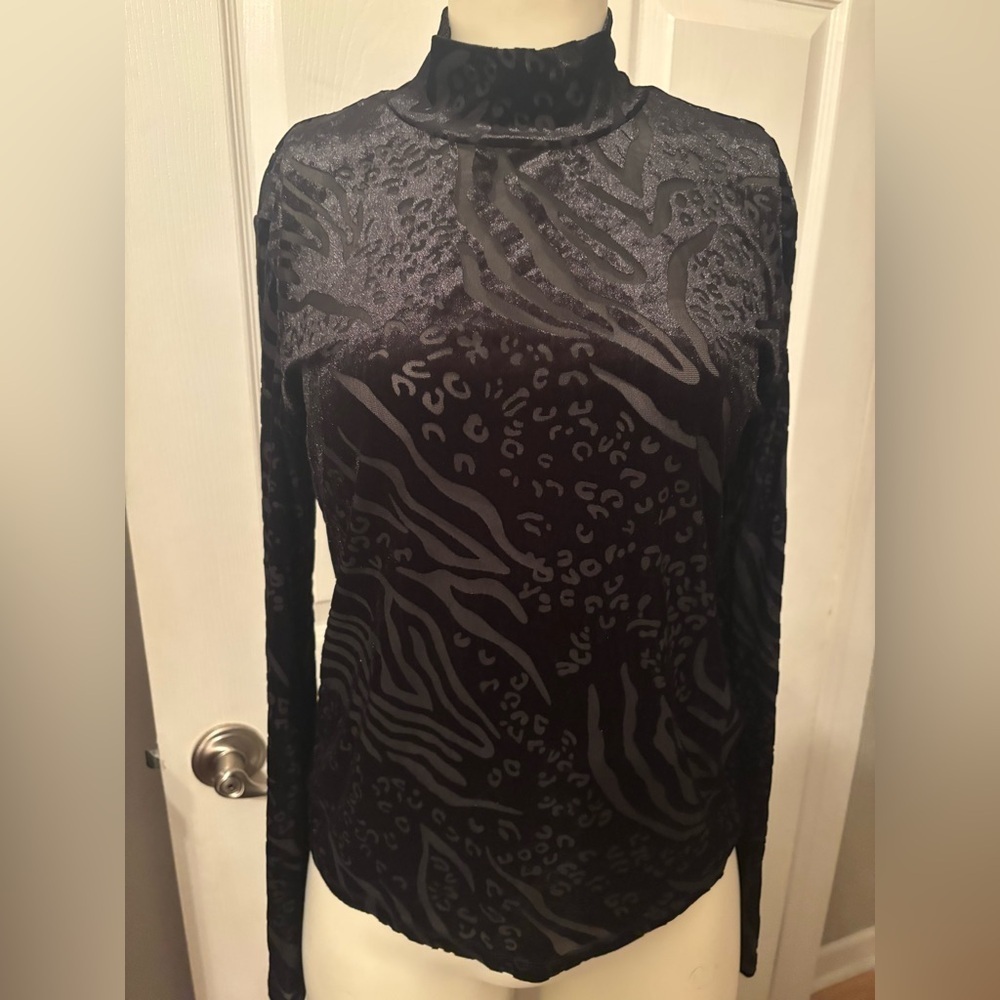 Vero Moda burn out top M